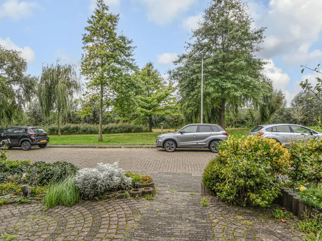 Rozemarijn 81, WATERINGEN