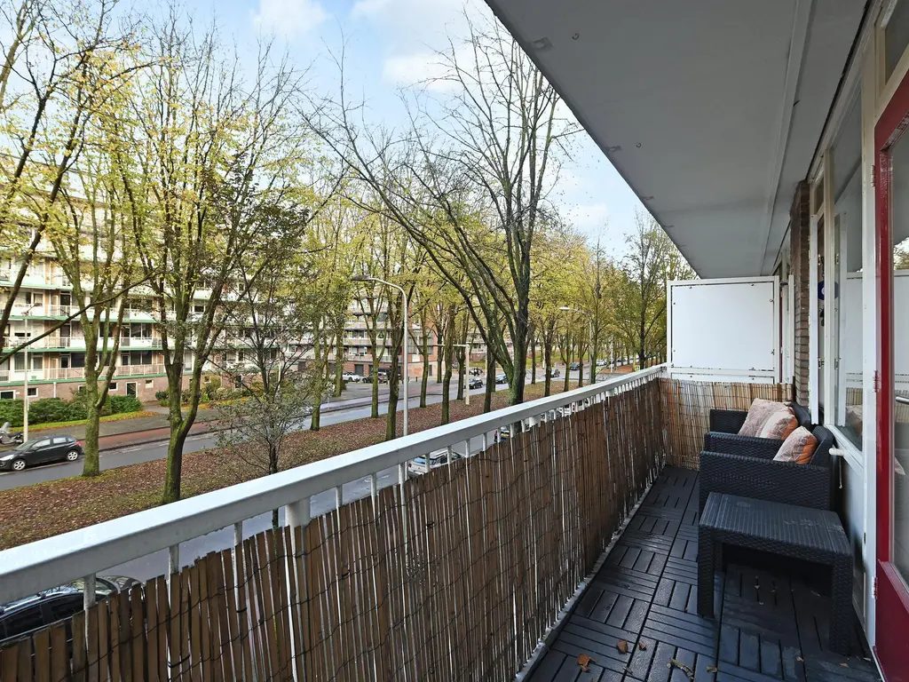 Volendamlaan 976, 'S-GRAVENHAGE