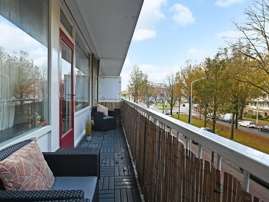 Volendamlaan 976, 'S-GRAVENHAGE