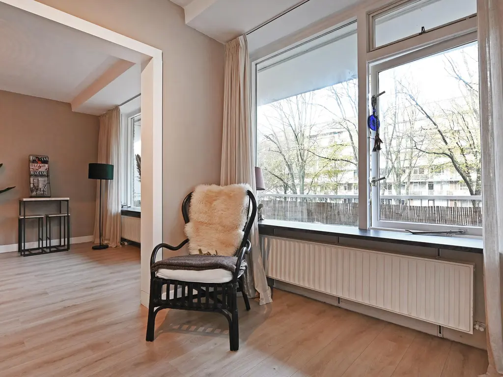 Volendamlaan 976, 'S-GRAVENHAGE