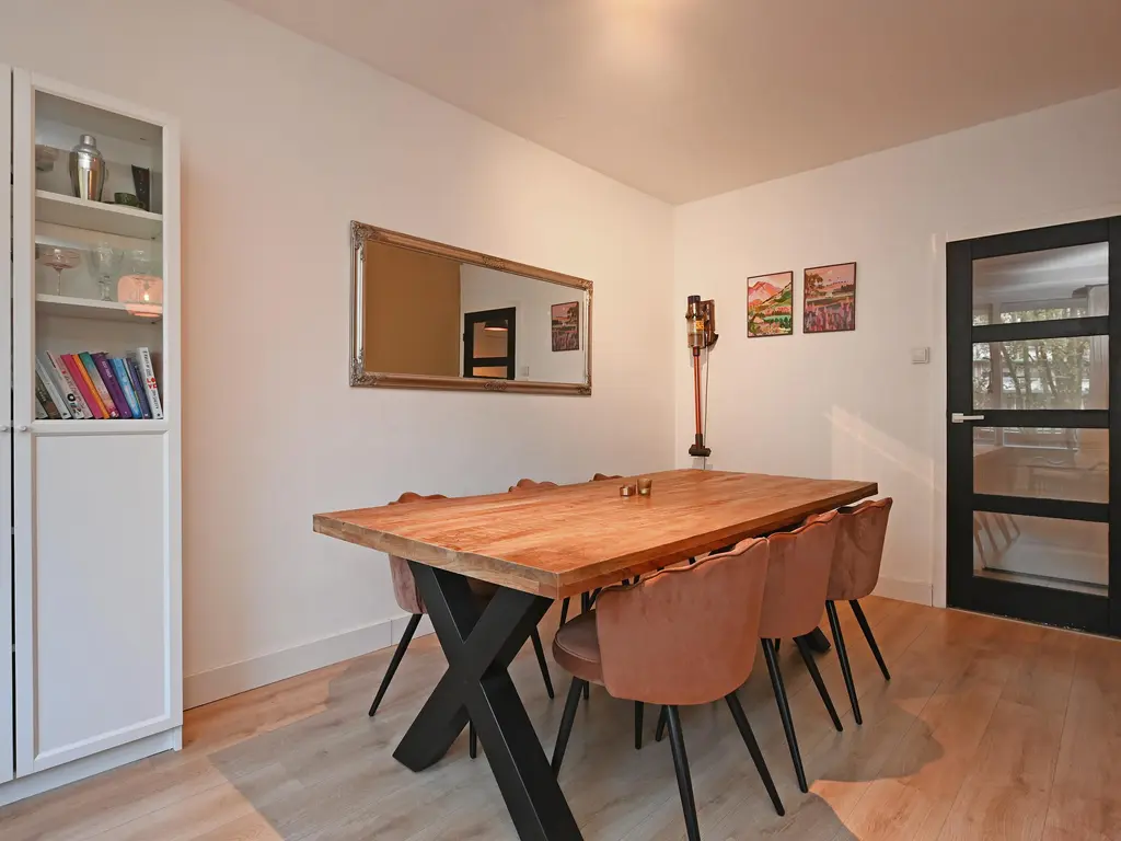 Volendamlaan 976, 'S-GRAVENHAGE
