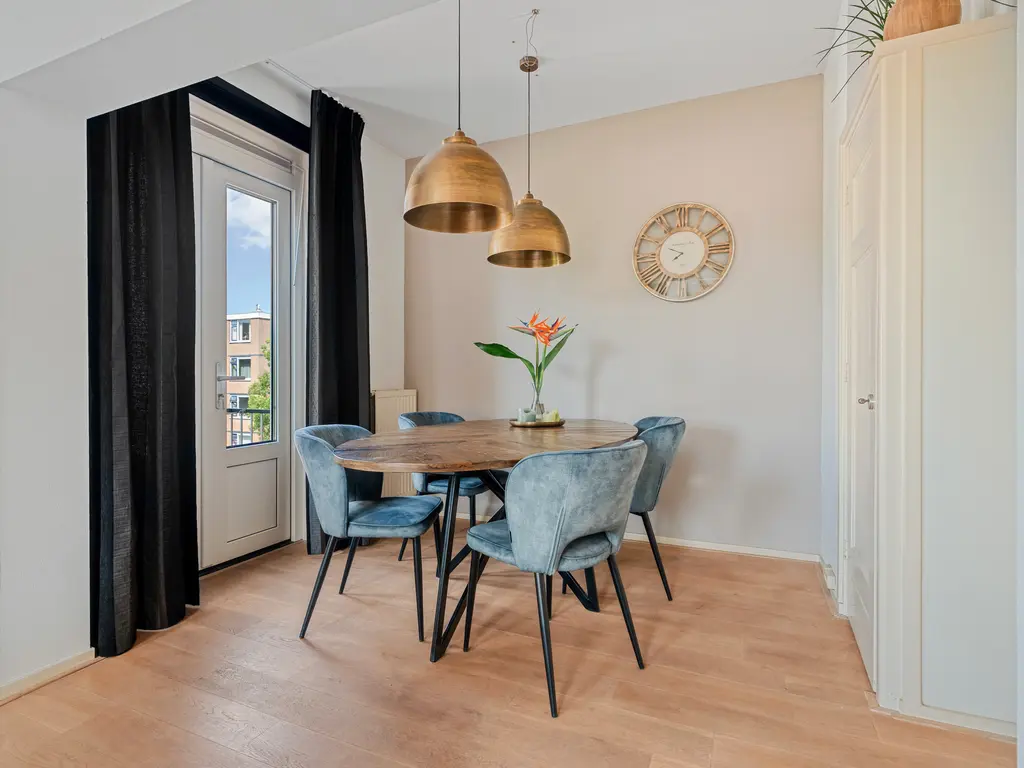 Medemblikstraat 248, 'S-GRAVENHAGE