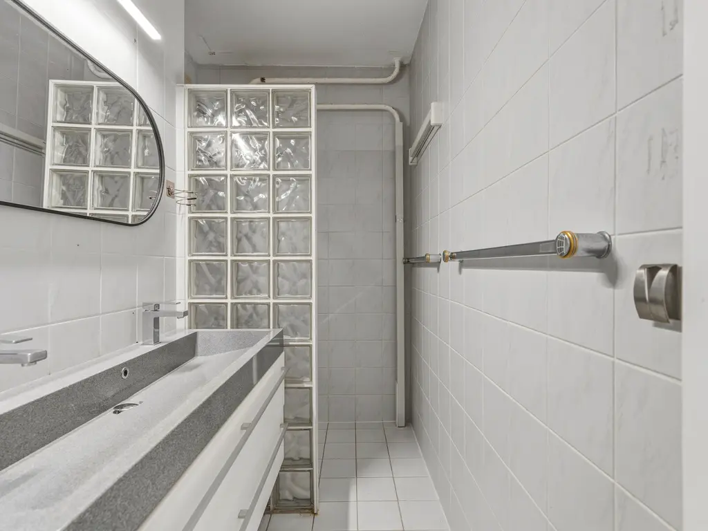 Leyweg 106A, 'S-GRAVENHAGE