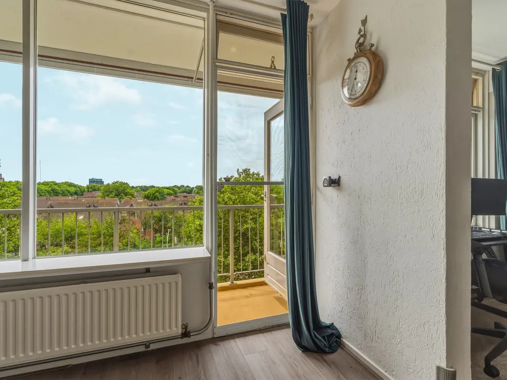Leyweg 106A, 'S-GRAVENHAGE