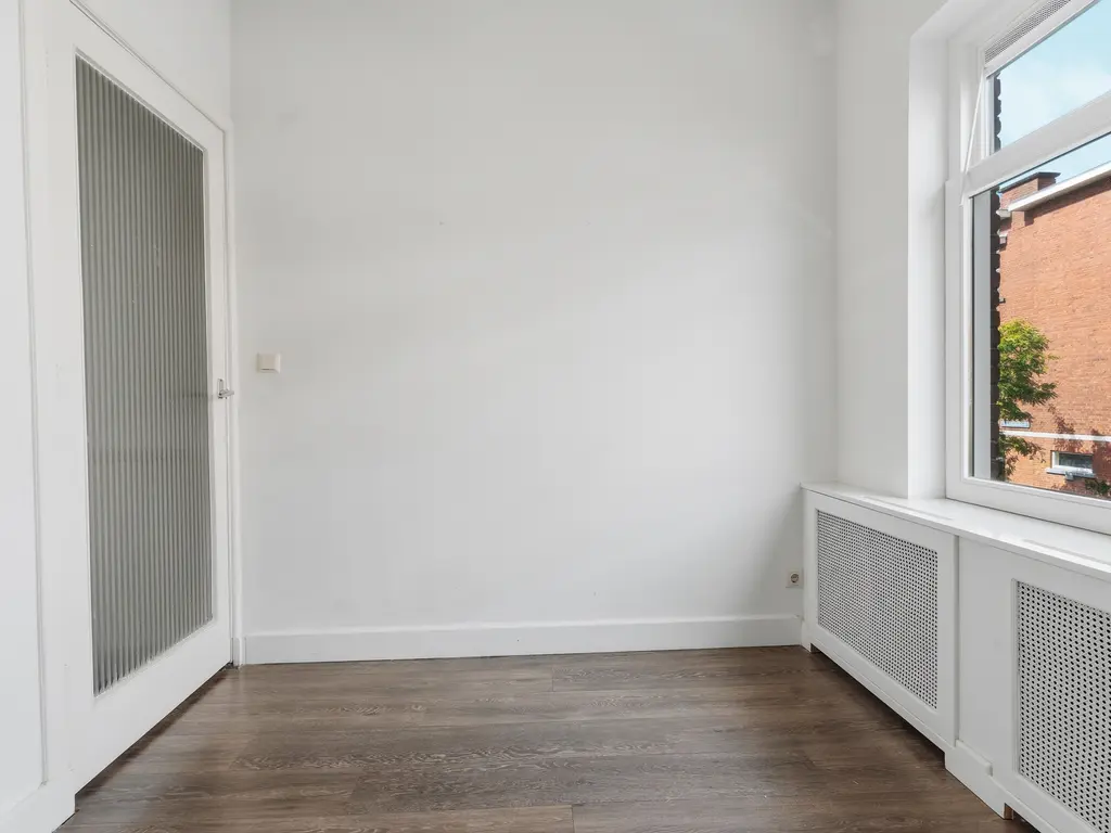 Bennekomstraat 15, 'S-GRAVENHAGE