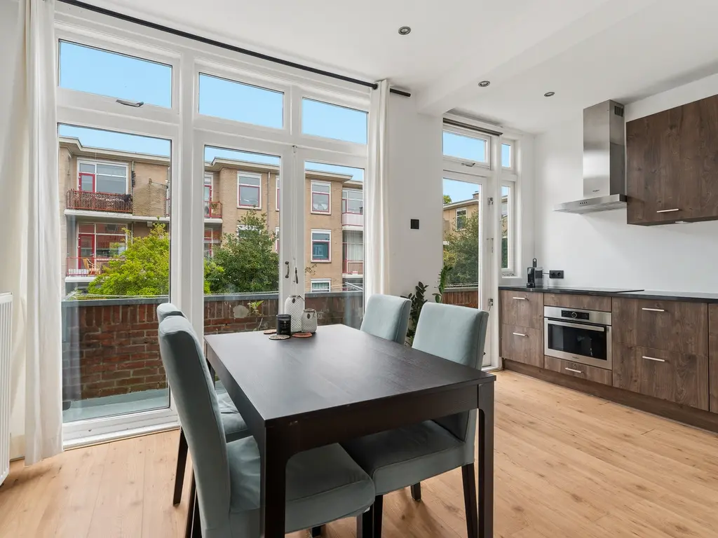 Leersumstraat 58, 'S-GRAVENHAGE
