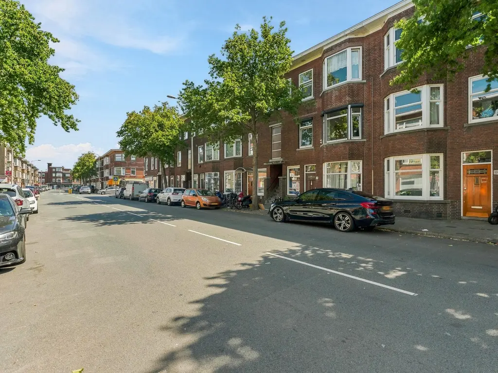 Schaarsbergenstraat 92, 'S-GRAVENHAGE
