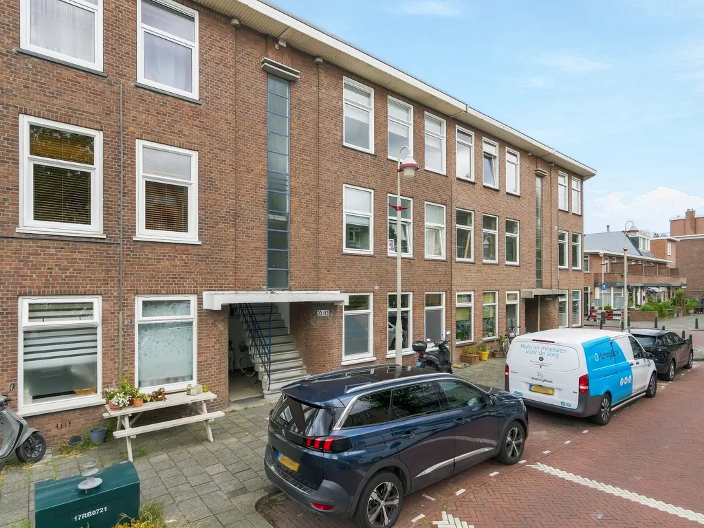 Breezandstraat 37, 'S-GRAVENHAGE