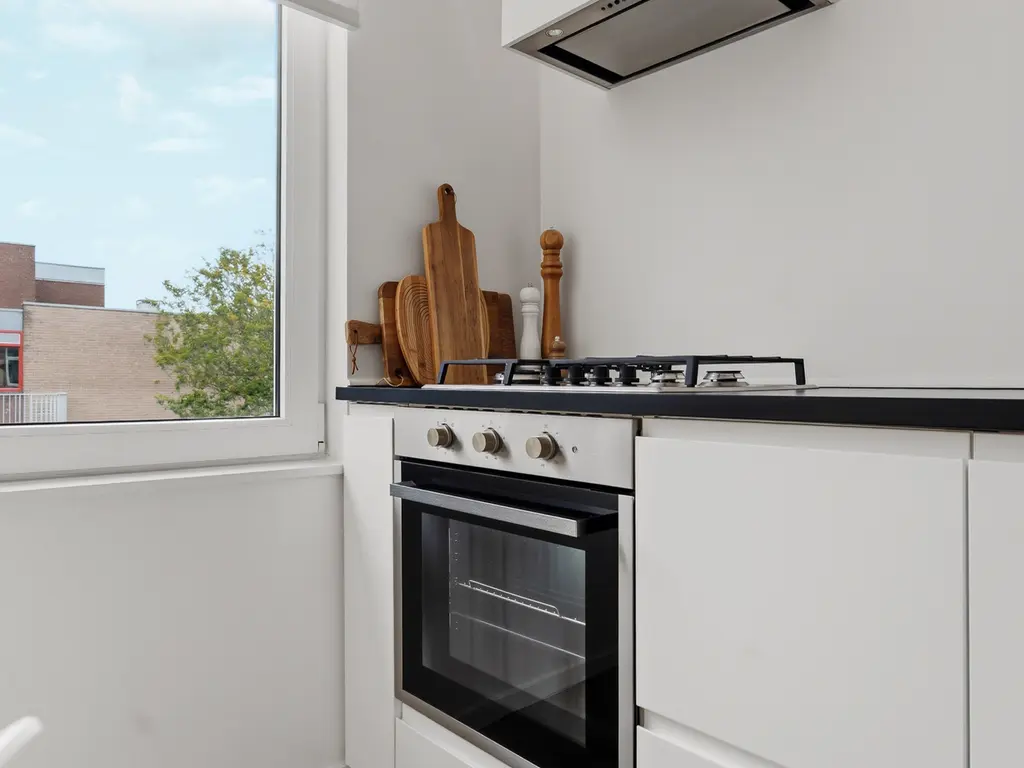 Breezandstraat 37, 'S-GRAVENHAGE