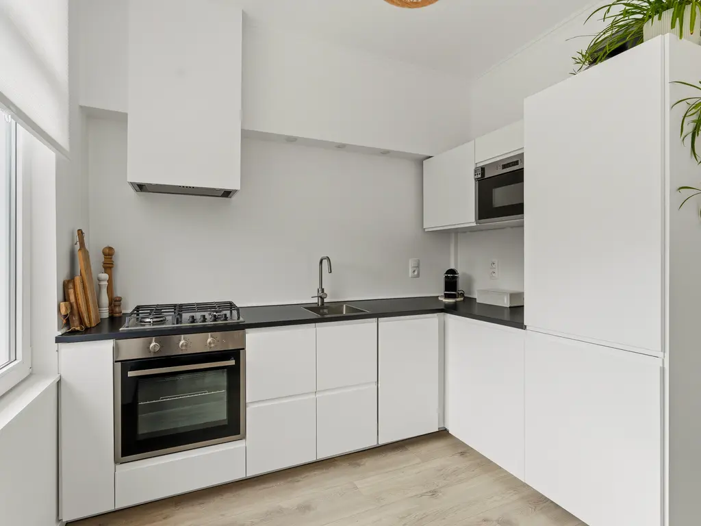 Breezandstraat 37, 'S-GRAVENHAGE