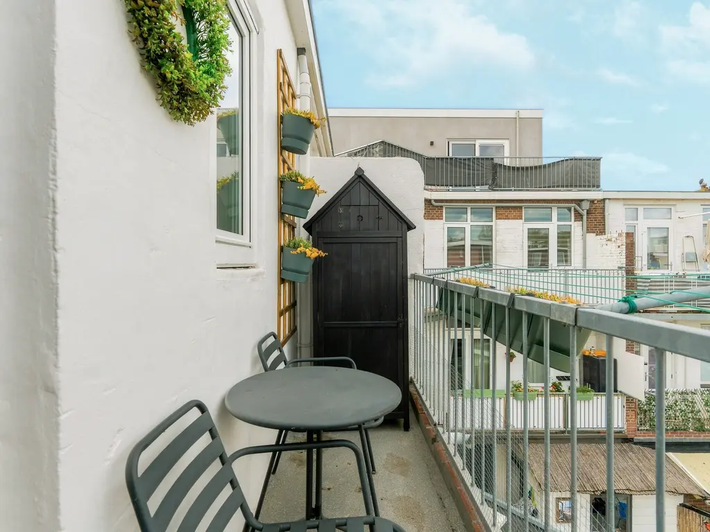 Breezandstraat 37, 'S-GRAVENHAGE