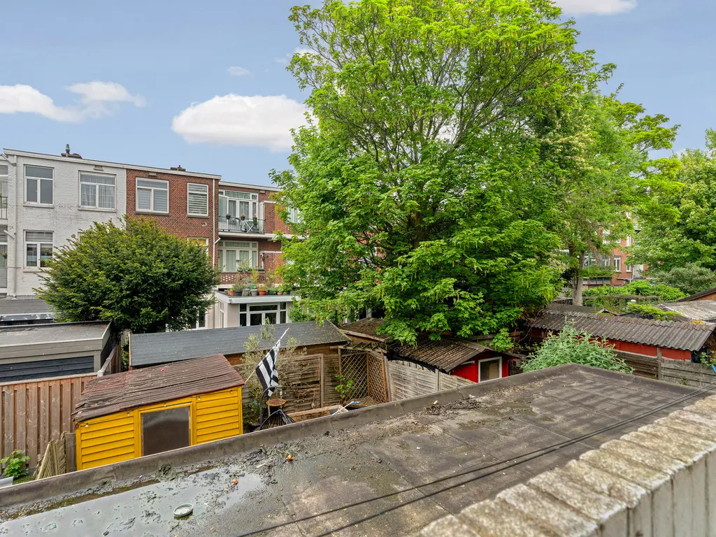 Lunterenstraat 105, 'S-GRAVENHAGE
