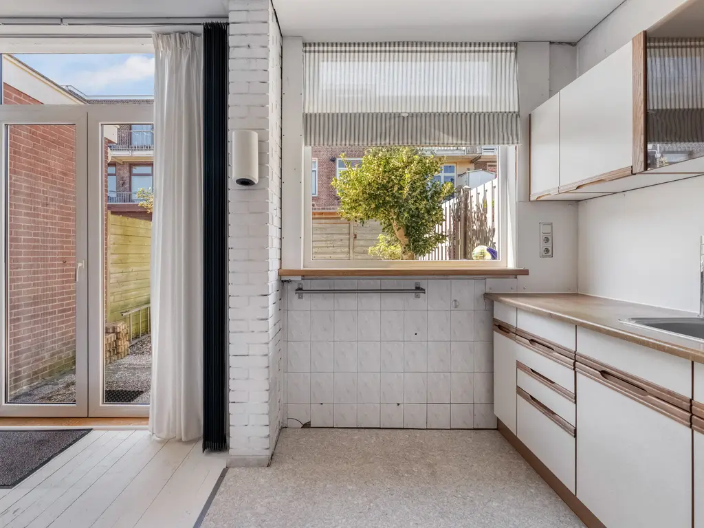 Bunschotensestraat 99, 'S-GRAVENHAGE