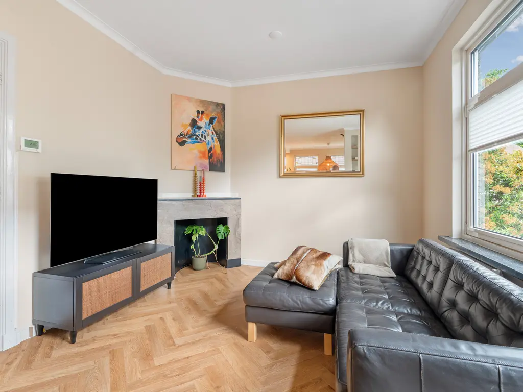Bosbesstraat 64, 'S-GRAVENHAGE