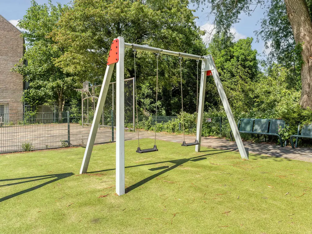 Bosbesstraat 64, 'S-GRAVENHAGE
