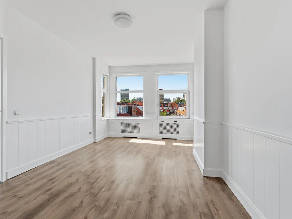 Capadosestraat 214, 'S-GRAVENHAGE