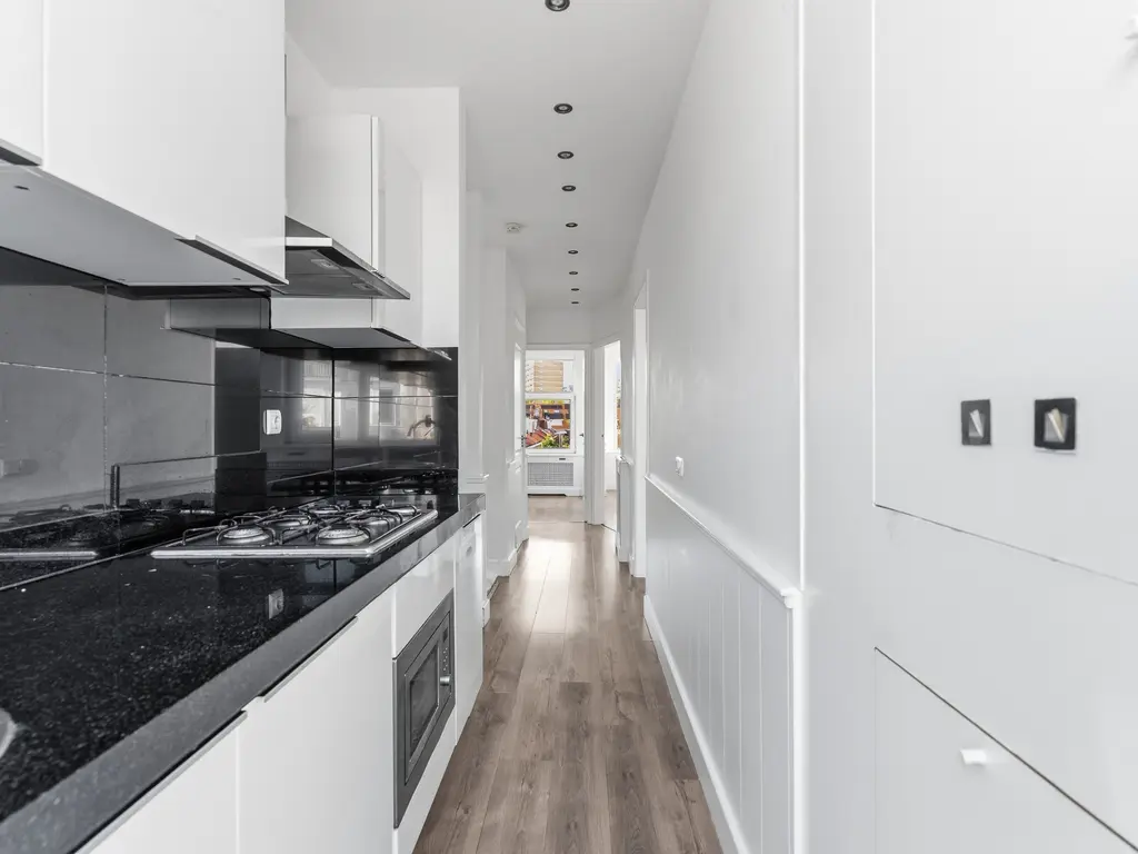 Capadosestraat 214, 'S-GRAVENHAGE