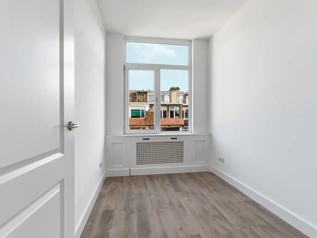 Capadosestraat 214, 'S-GRAVENHAGE