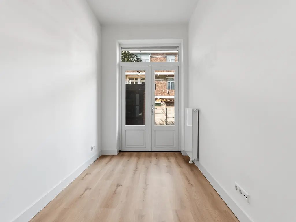 De la Reyweg 581, 'S-GRAVENHAGE
