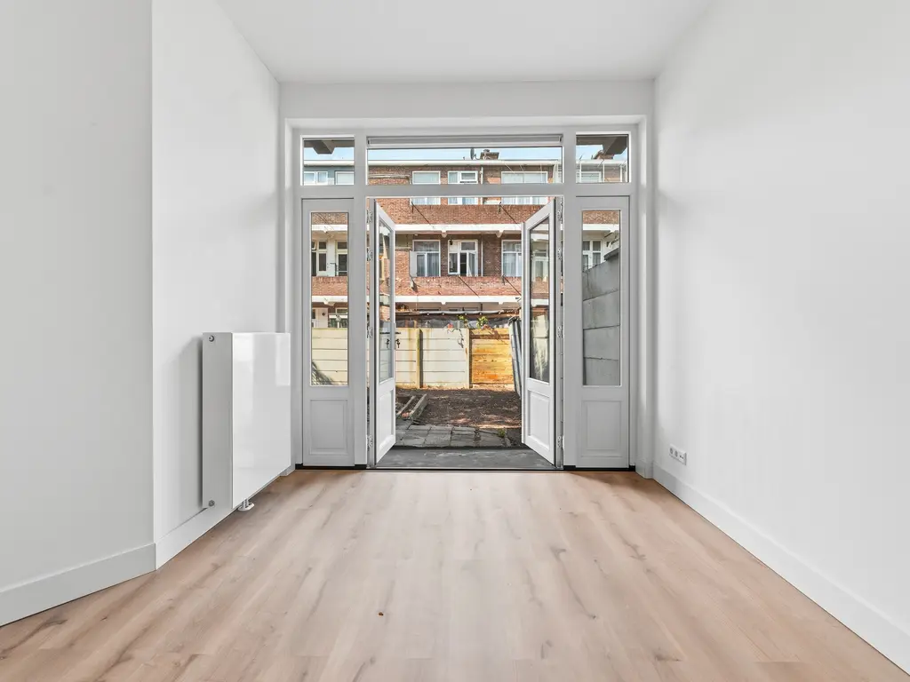 De la Reyweg 581, 'S-GRAVENHAGE