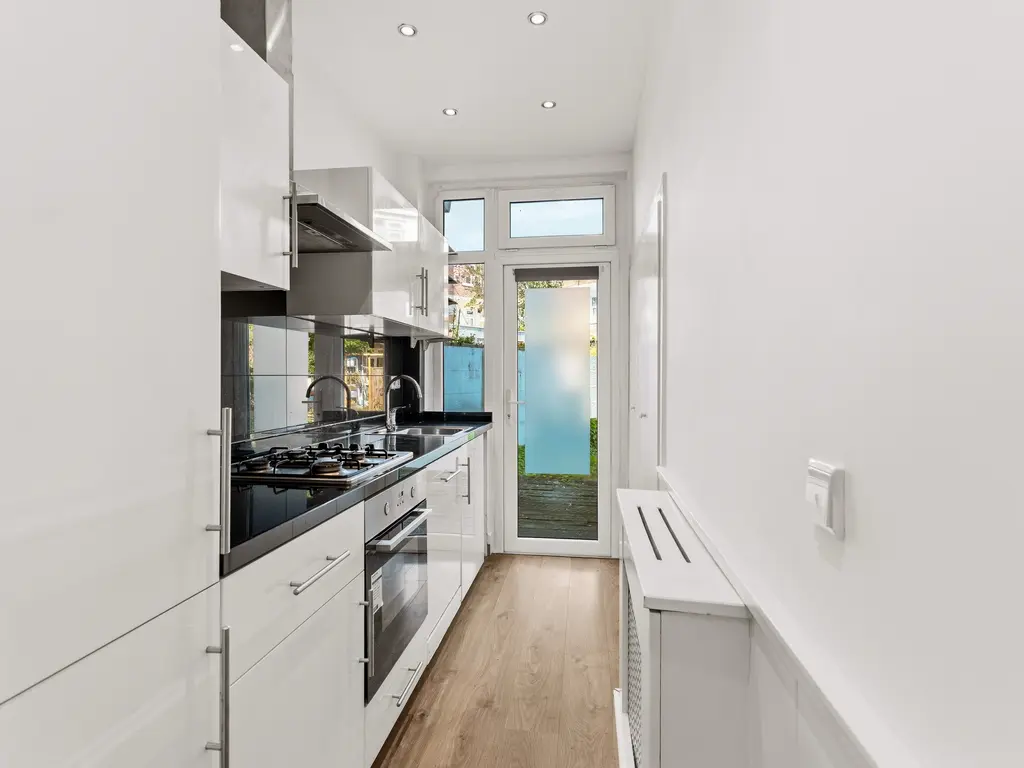 Vierhoutenstraat 20, 'S-GRAVENHAGE