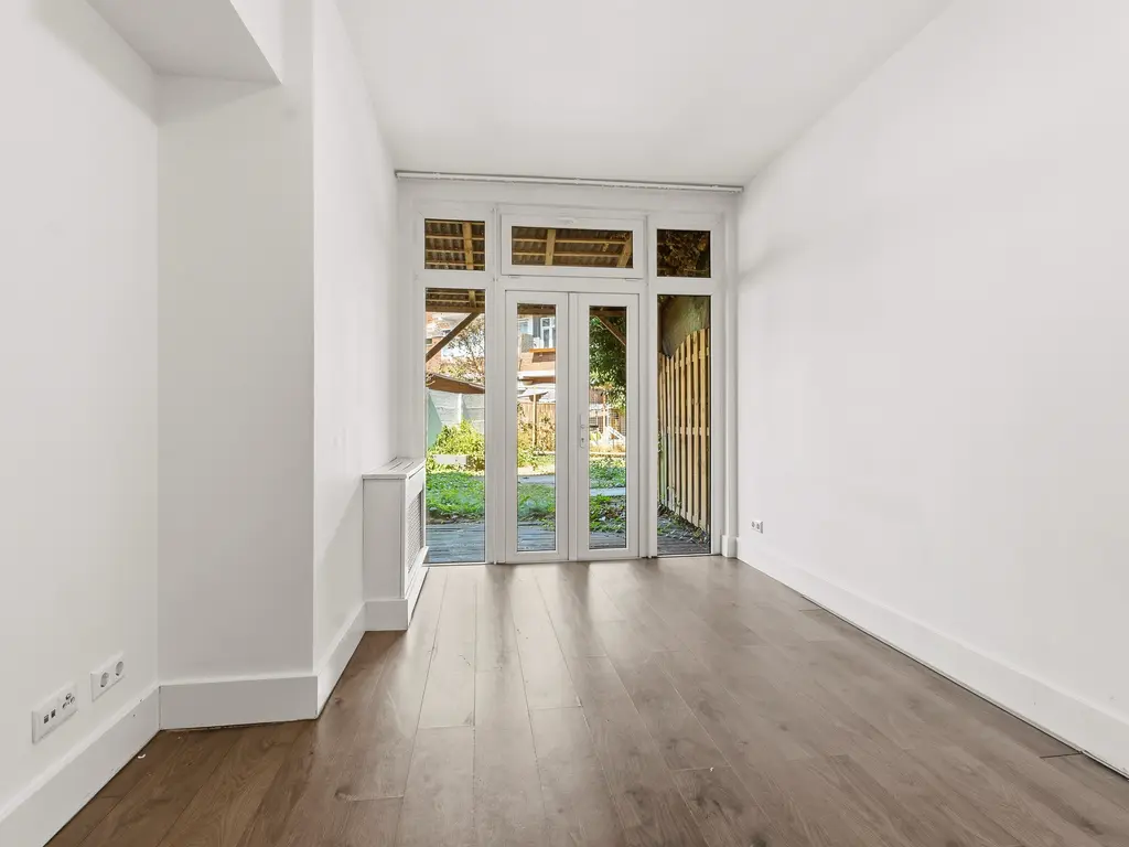 Vierhoutenstraat 20, 'S-GRAVENHAGE
