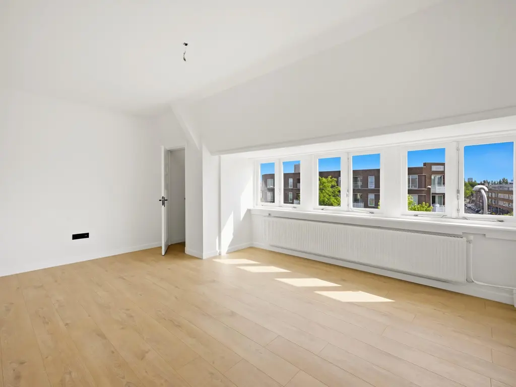 De la Reyweg 237, 'S-GRAVENHAGE