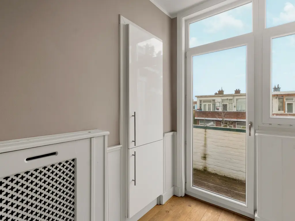 Schaarsbergenstraat 12B, 'S-GRAVENHAGE