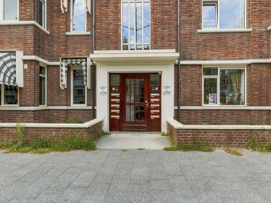 Laan van Meerdervoort 1303, 'S-GRAVENHAGE