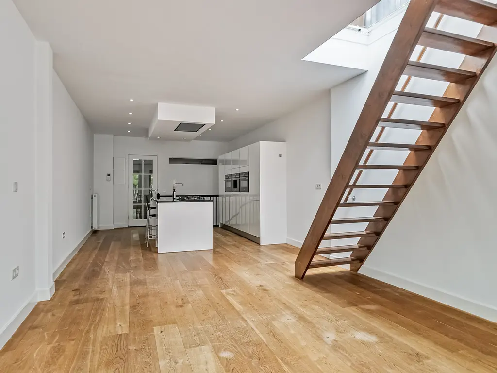 Roosbeek 24, SCHIEDAM