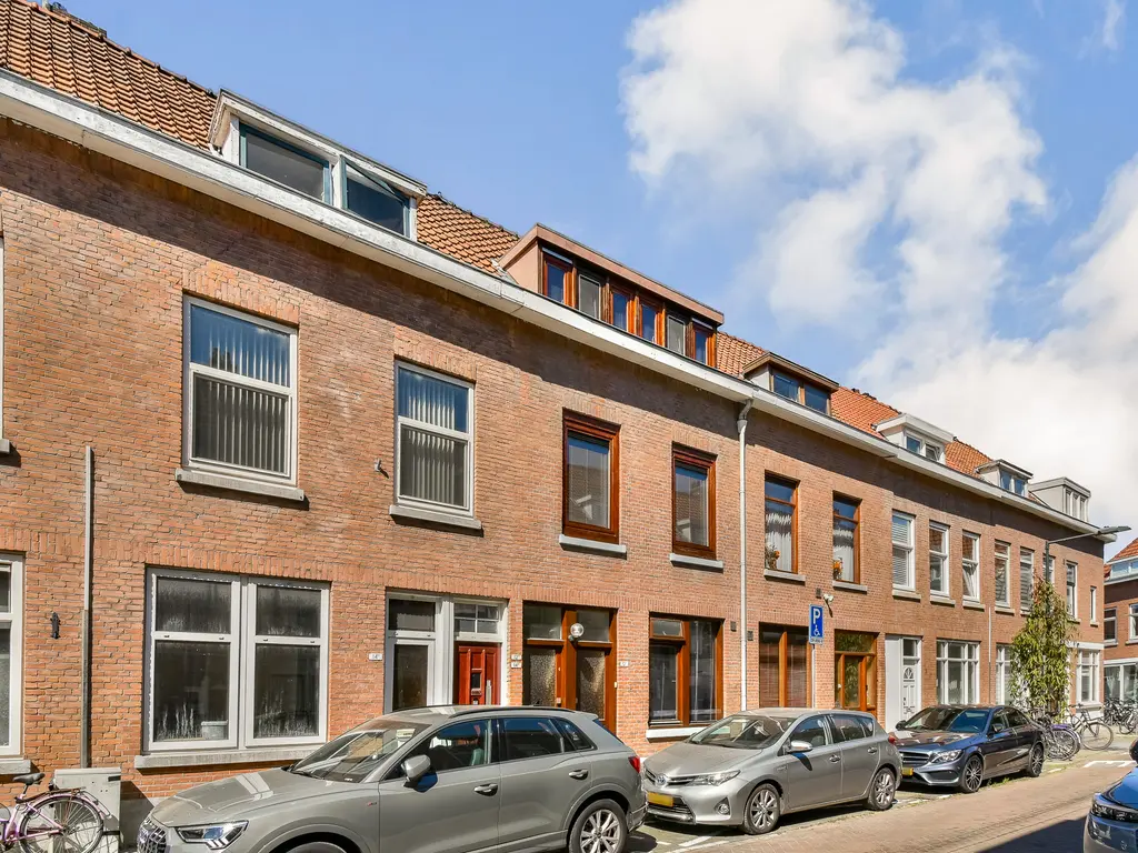 Voltastraat 12B, SCHIEDAM