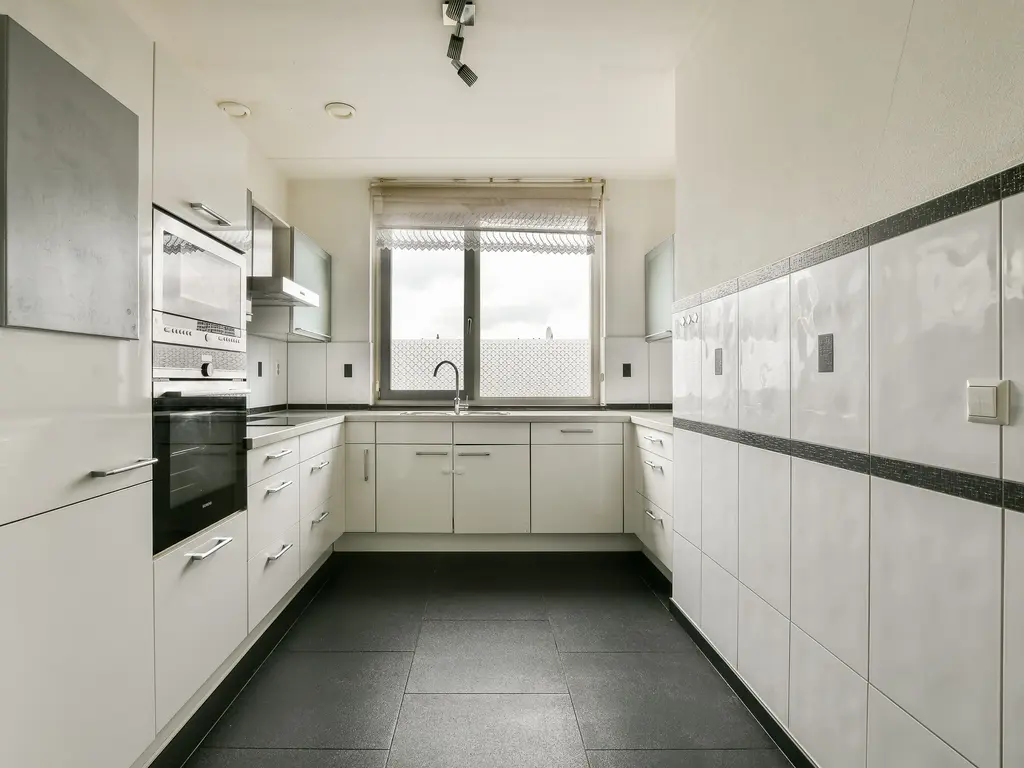 Rösener Manzstraat 11A, ROTTERDAM
