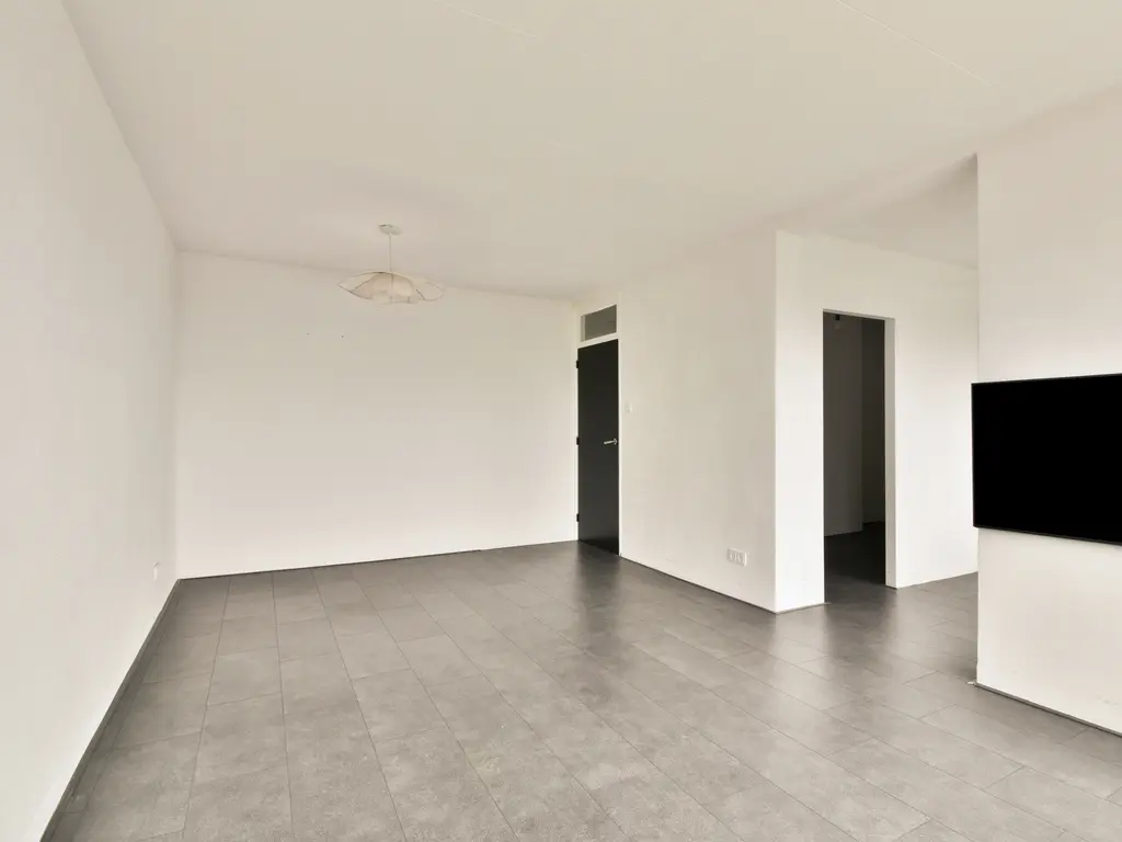 Sem Dresdenplein 145, SCHIEDAM
