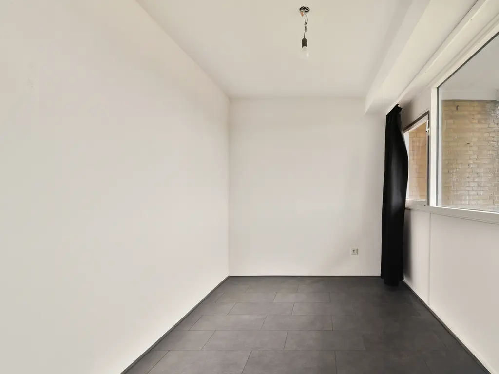 Sem Dresdenplein 145, SCHIEDAM