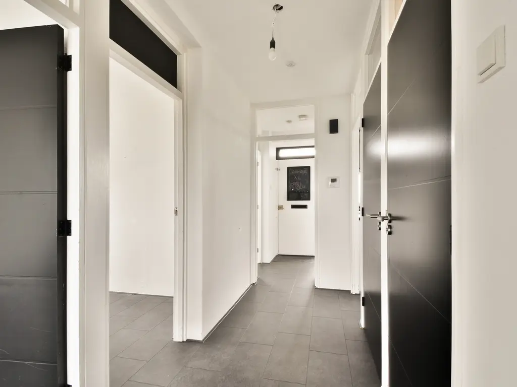 Sem Dresdenplein 145, SCHIEDAM