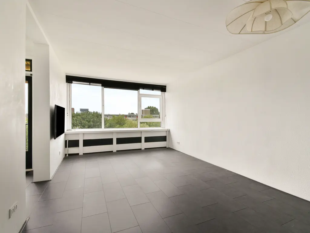 Sem Dresdenplein 145, SCHIEDAM