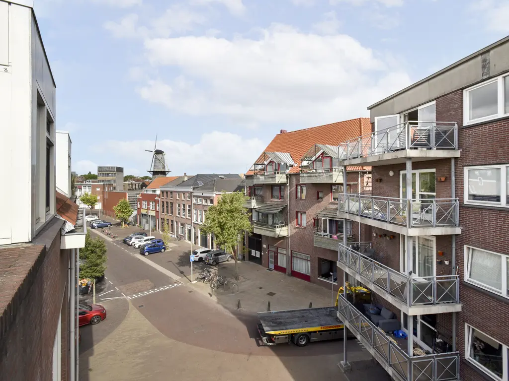 Schie 166, SCHIEDAM