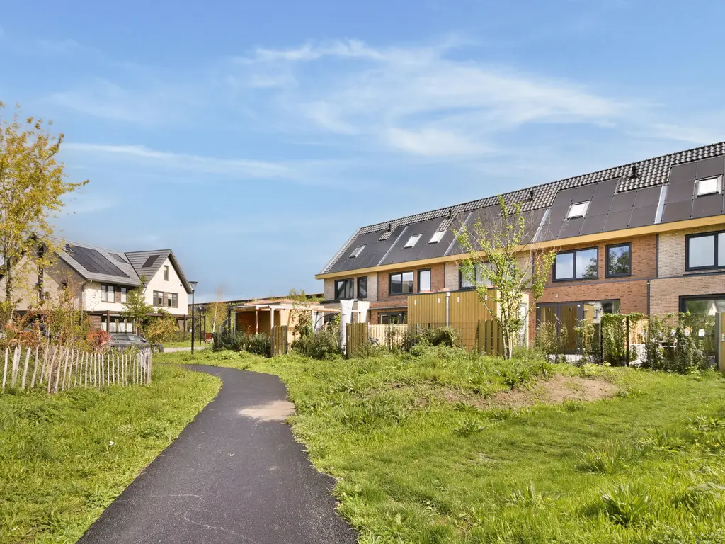 Atletiekbaan 26, VLAARDINGEN