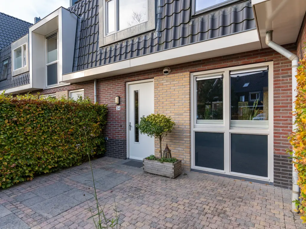 Arianehof 34, Ermelo