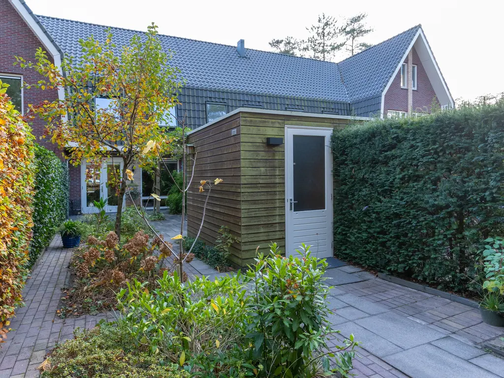 Arianehof 34, Ermelo