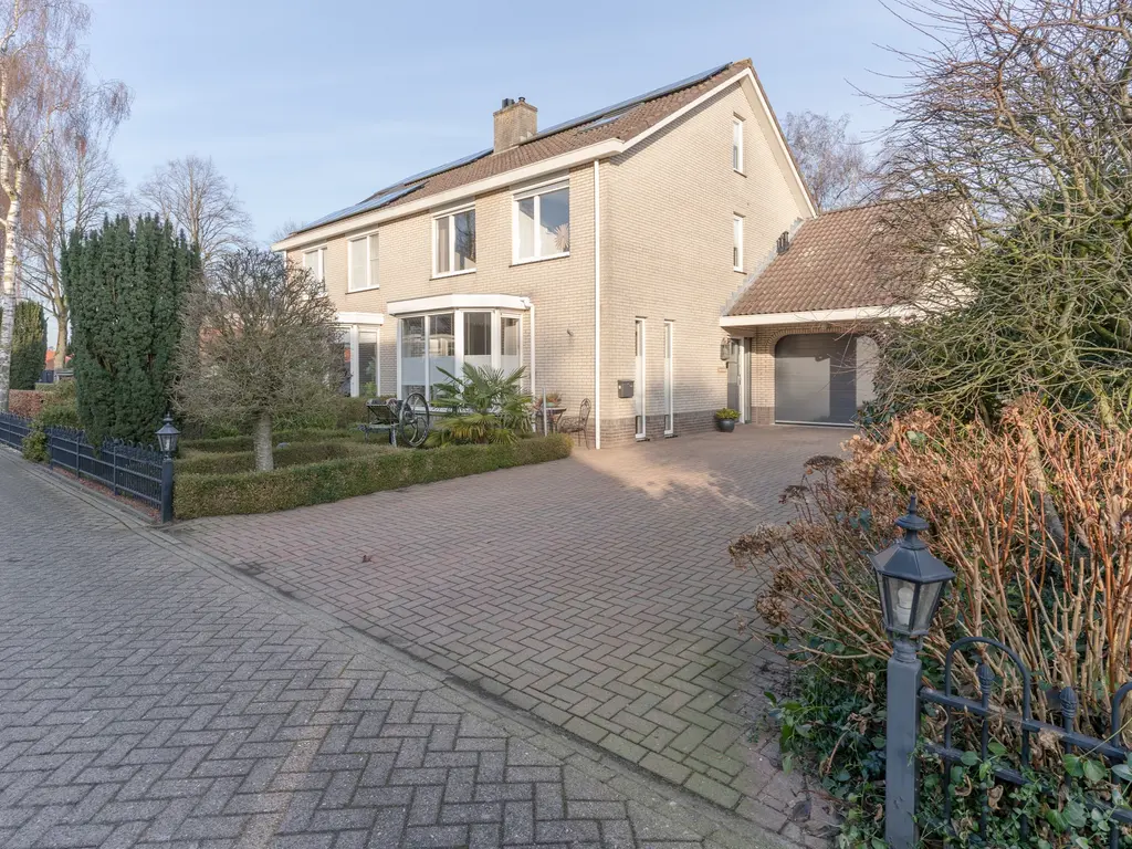 Jonkheer Sandberglaan 1B, Hierden