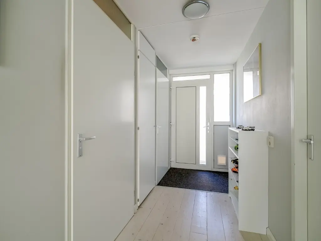 Elft 12, Avenhorn
