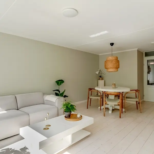 Elft 12, Avenhorn