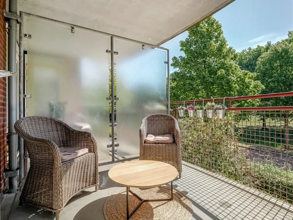 Elft 12, Avenhorn
