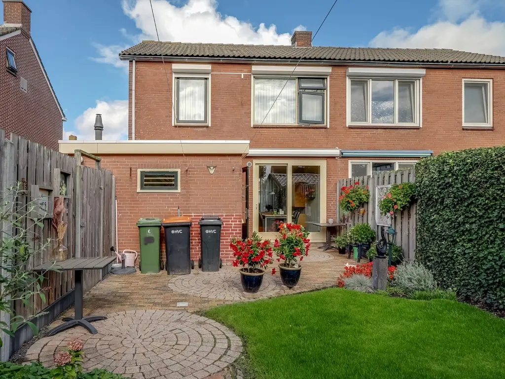 Ariën Schoutenstraat 5, De Goorn