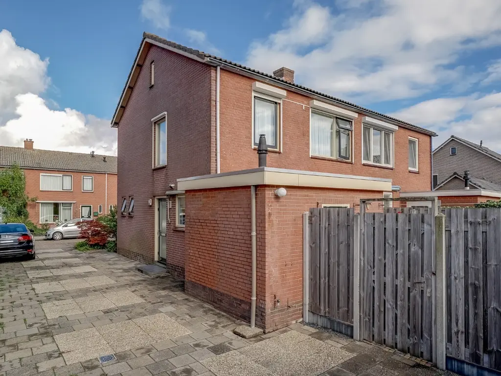 Ariën Schoutenstraat 5, De Goorn