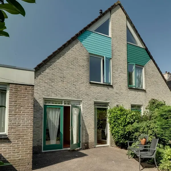 Kloostermuur 11, Wognum