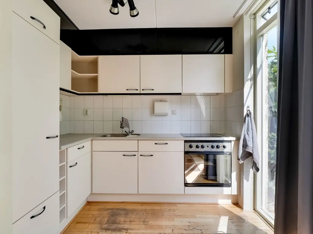 Kloostermuur 11, Wognum