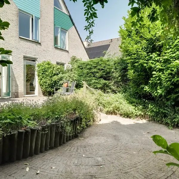 Kloostermuur 11, Wognum