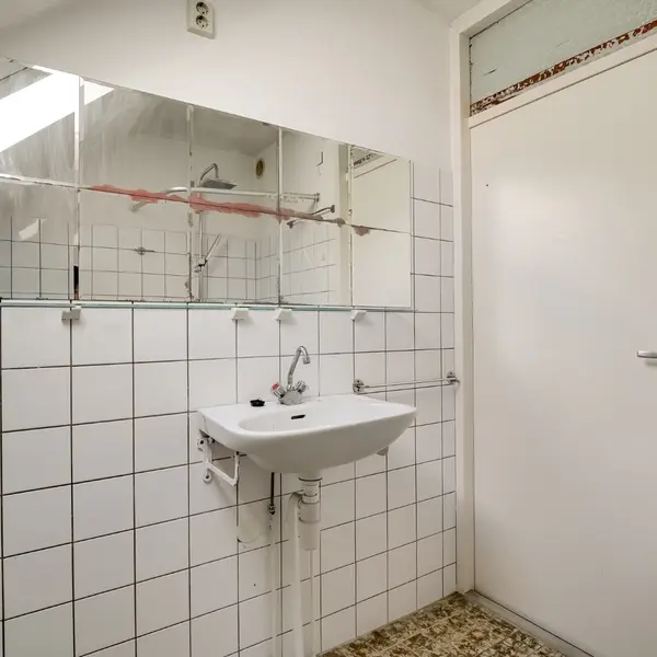 Groef 12, Hoorn